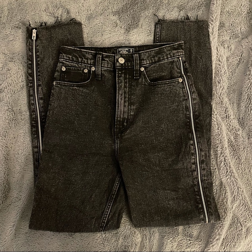 Abercrombie Mom Jeans with Zipper Detail